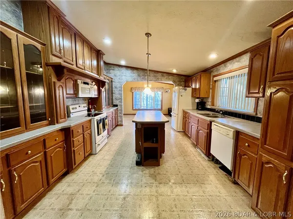 $475,000 | 29685 Ivy Bend Road, Stover, MO 65078