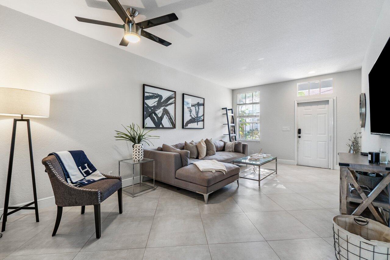 4443 Regal Court Delray Beach, FL 33445 - Photo 5 of 30 006-4443RegalCourt-DelrayBeach-FL-33445-