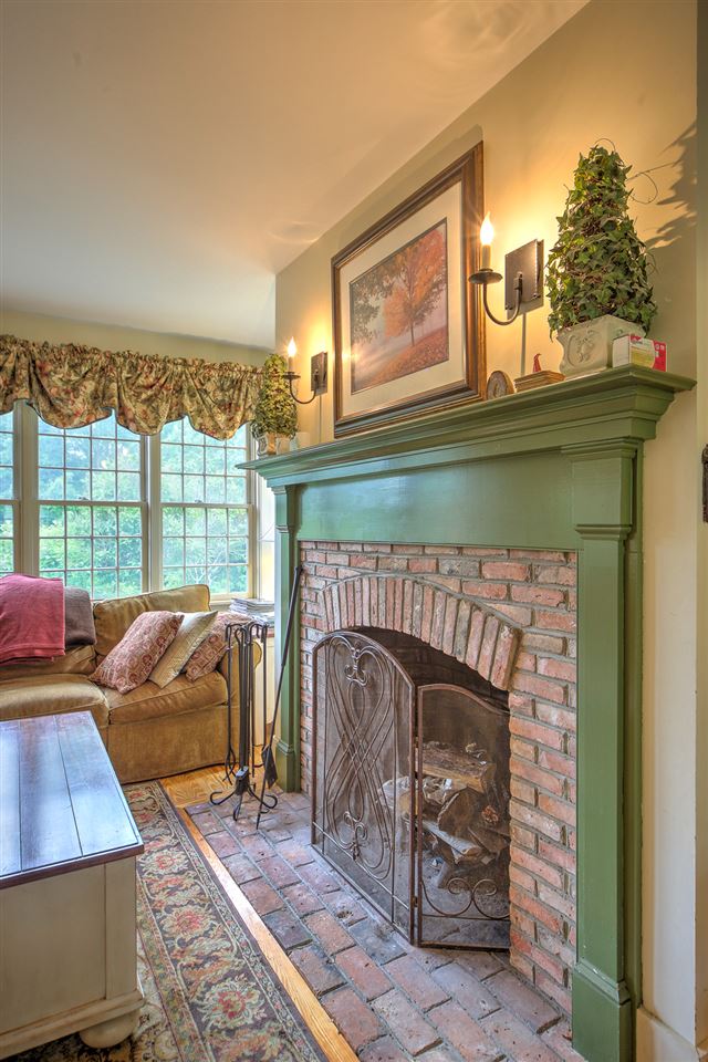 6007 Pomfret Road Pomfret, VT 05053 - Photo 11 of 31