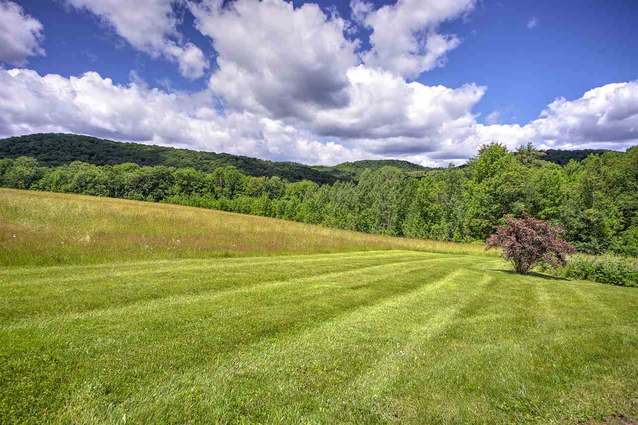 6007 Pomfret Road Pomfret, VT 05053 - Photo 27 of 31