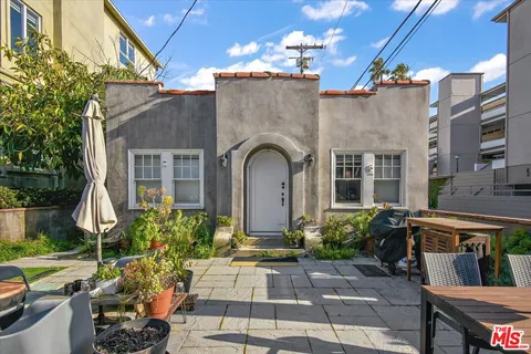 $2,495,000 | 14 Northstar Street, Marina del Rey, CA 90292