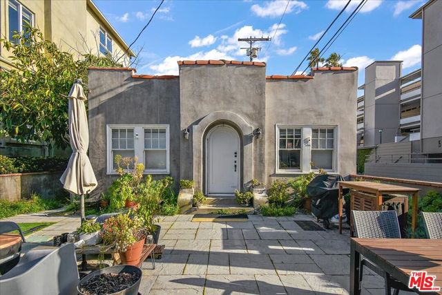 $2,495,000 | 14 Northstar Street, Marina del Rey, CA 90292