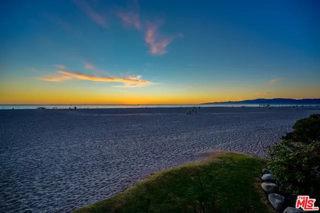 $2,495,000 | 14 Northstar Street, Marina del Rey, CA 90292