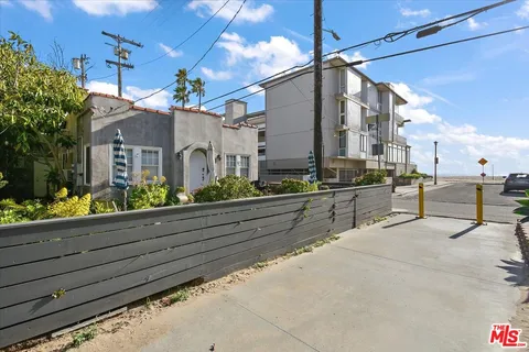 $2,495,000 | 14 Northstar Street, Marina del Rey, CA 90292