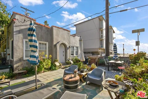 $2,495,000 | 14 Northstar Street, Marina del Rey, CA 90292