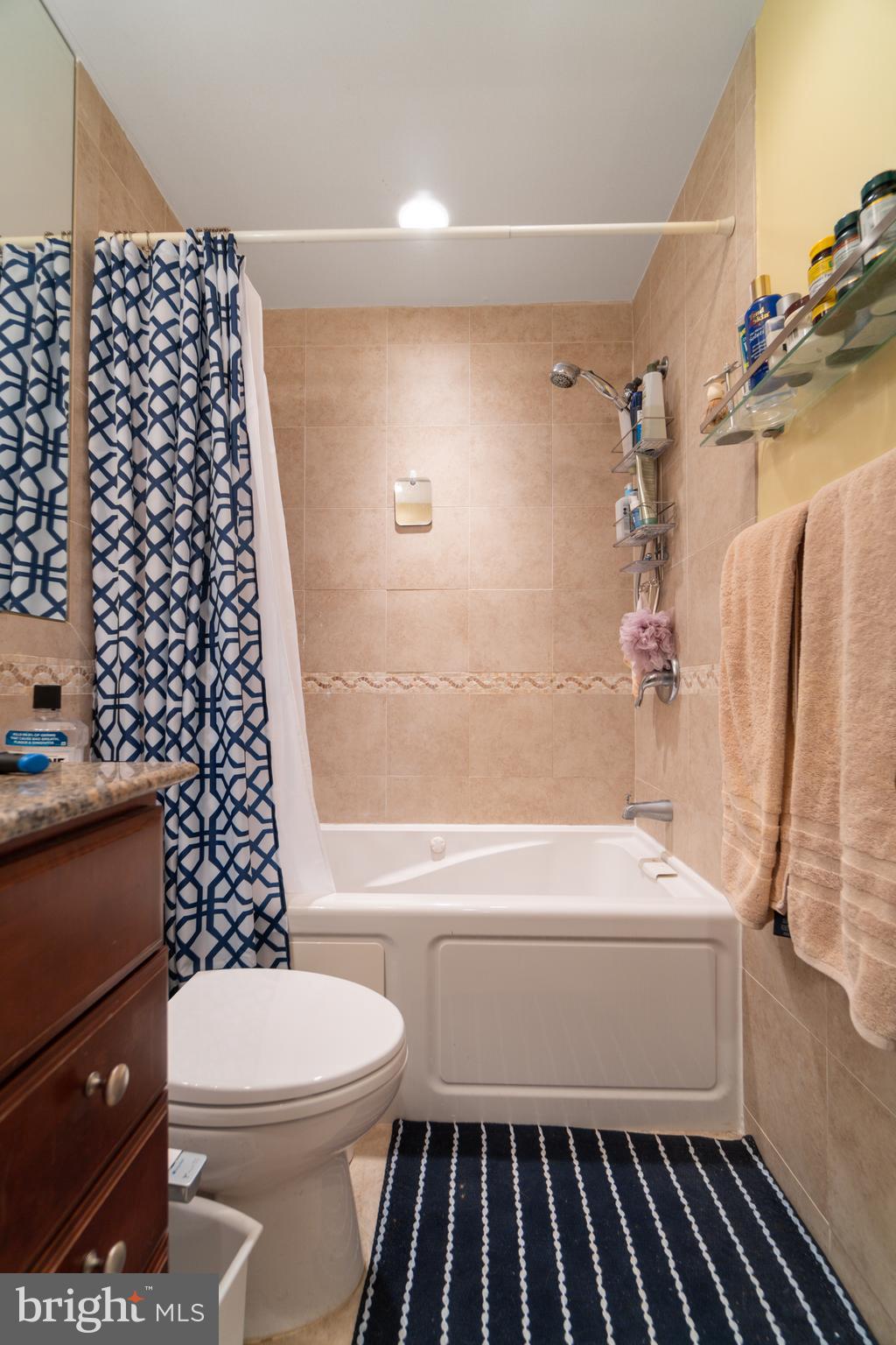 4852 Bradley Boulevard, Unit 224 Chevy Chase, MD 20815 - Photo 11 of 22 Full Bathroom #2