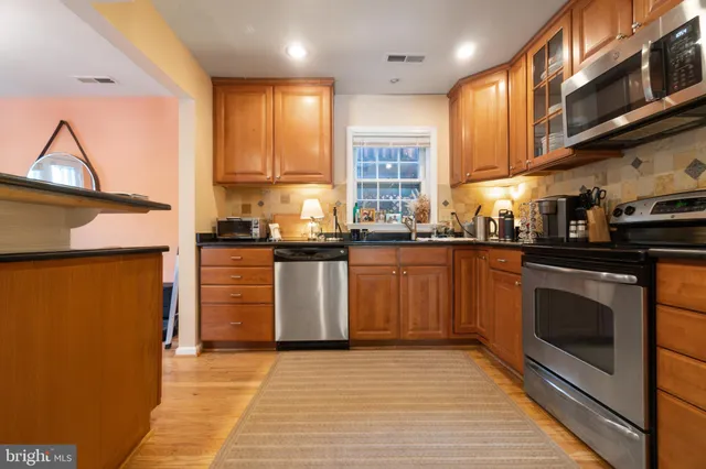 $860,000 | 4852 Bradley Boulevard, Unit 224, Chevy Chase, MD 20815