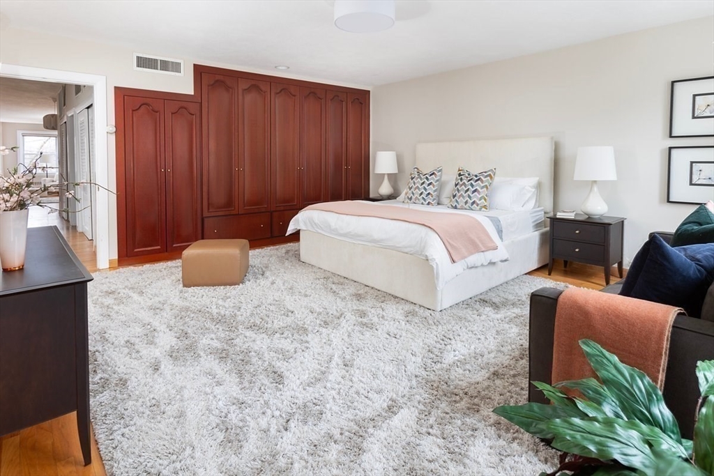 24 Dean Road, Unit 2 Brookline, MA 02445 - Photo 13 of 19 Gallery Image 13