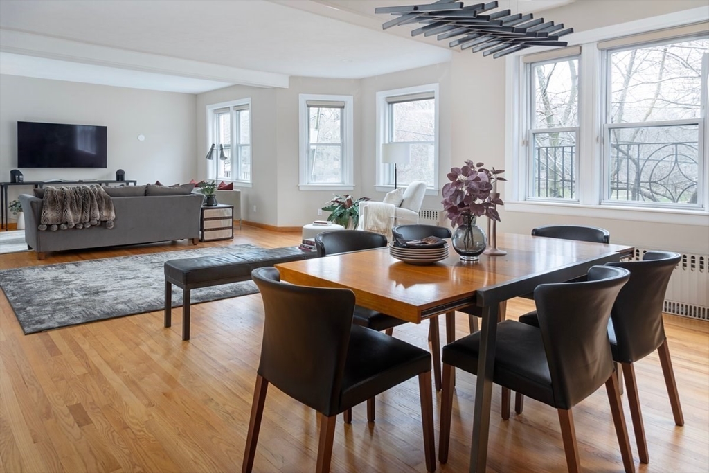24 Dean Road, Unit 2 Brookline, MA 02445 - Photo 4 of 19 Gallery Image 4