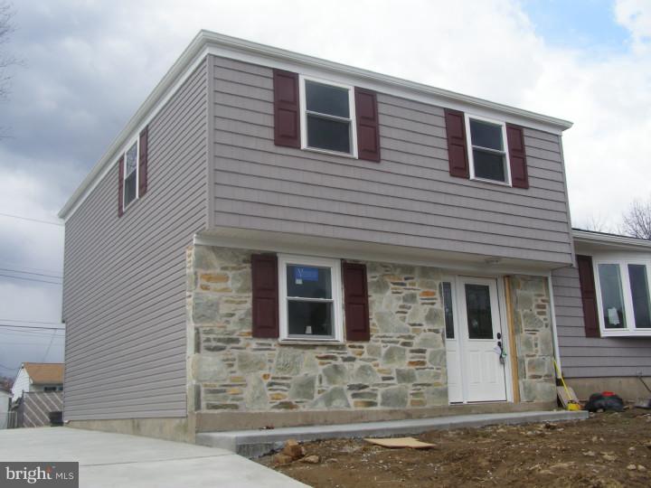 9718 Lochwood Road Philadelphia, PA 19115 - Photo 1 of 25 Gallery Image 1
