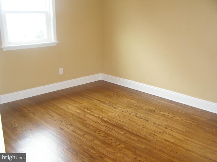 9718 Lochwood Road Philadelphia, PA 19115 - Photo 14 of 25 Gallery Image 14