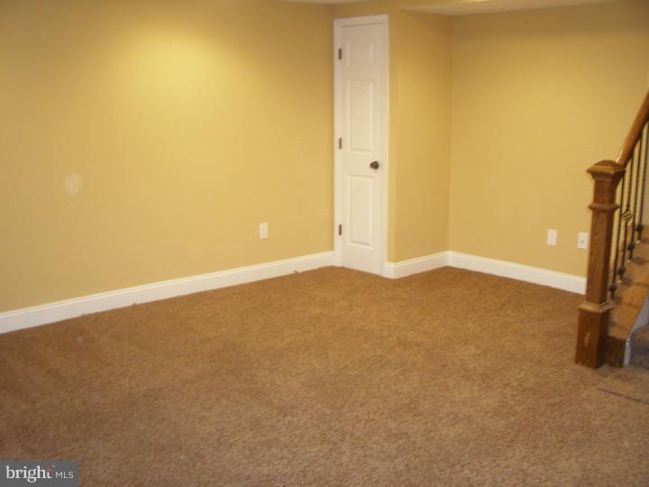 9718 Lochwood Road Philadelphia, PA 19115 - Photo 22 of 25 Gallery Image 22
