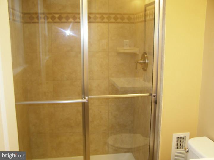 9718 Lochwood Road Philadelphia, PA 19115 - Photo 10 of 25 Gallery Image 10