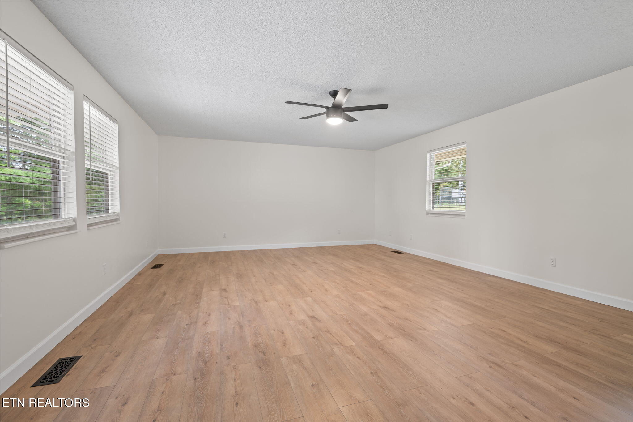 604 Reed Drive Powell, TN 37849 - Photo 13 of 31 14-web-or-mls-604 Reed-7867