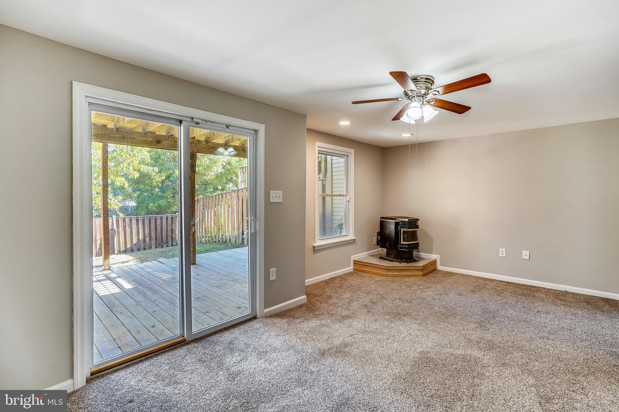 8151 Turn Loop Road Glen Burnie, MD 21061 - Photo 17 of 36 FAMILY ROOM
