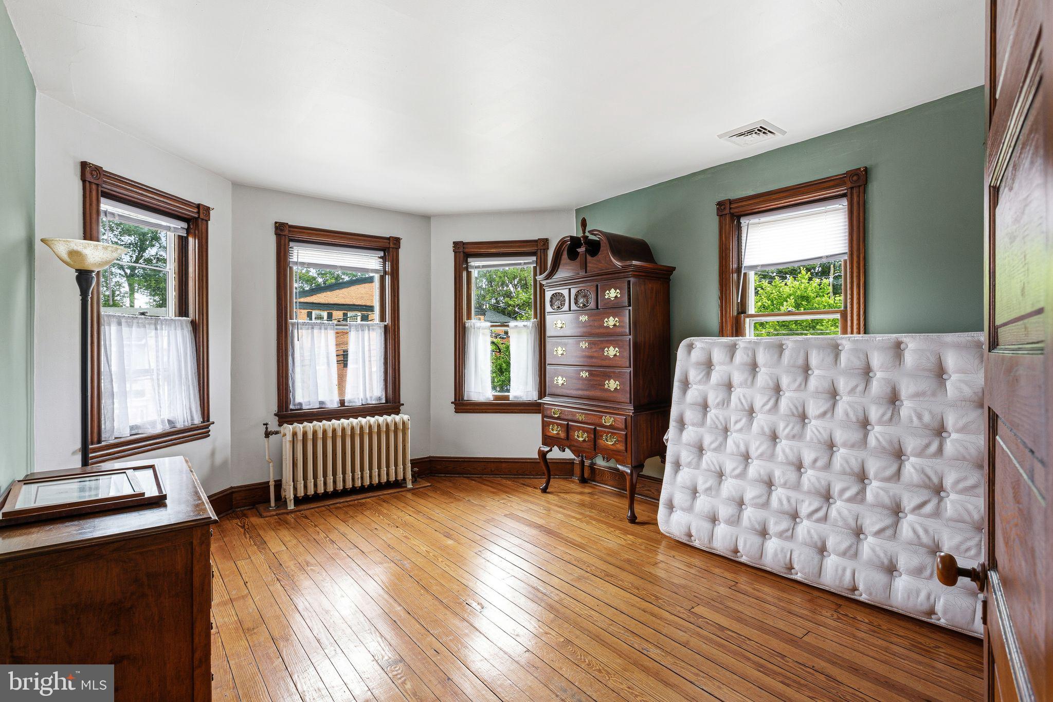 20 Chestnut Street Haddonfield, NJ 08033 - Photo 17 of 33 Gallery Image 17