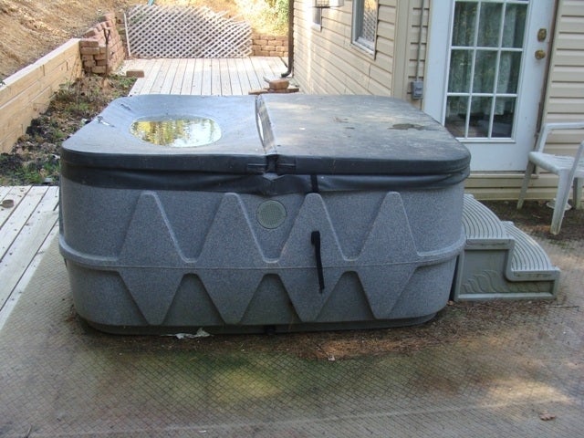 140 Kuhn Court Cool Ridge, WV 25825 - Photo 8 of 22 HOT TUB