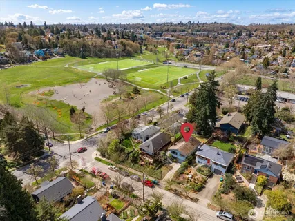 $774,000 | 4225 46th Avenue South, Seattle, WA 98118