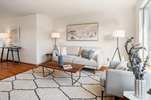 $774,000 | 4225 46th Avenue South, Seattle, WA 98118