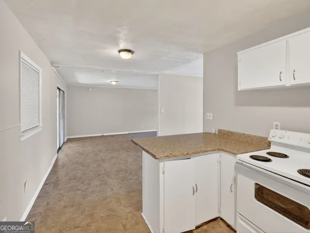 $174,900 | 10223 Foxfire Terrace, Jonesboro, GA 30238