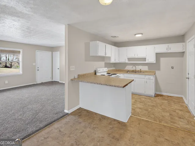 $174,900 | 10223 Foxfire Terrace, Jonesboro, GA 30238