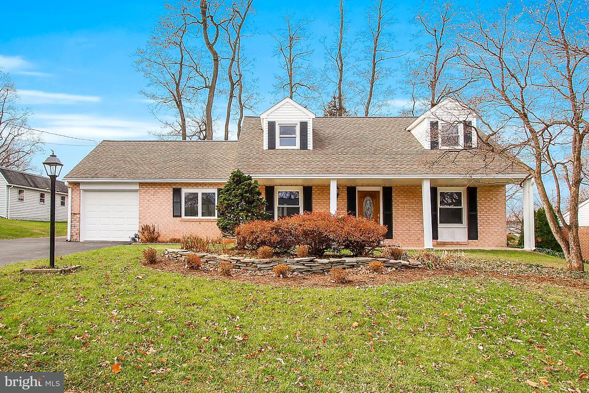 1840 Roxboro Road York, PA 17402 - Photo 1 of 28