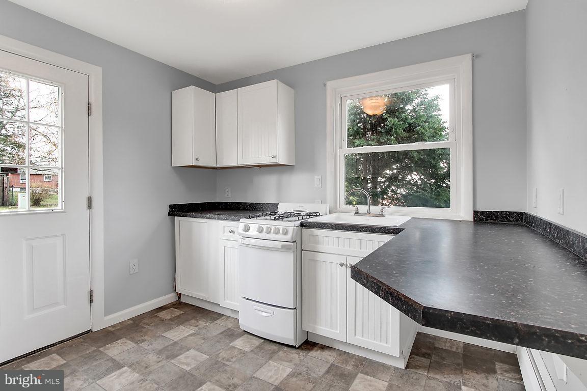 1840 Roxboro Road York, PA 17402 - Photo 12 of 28