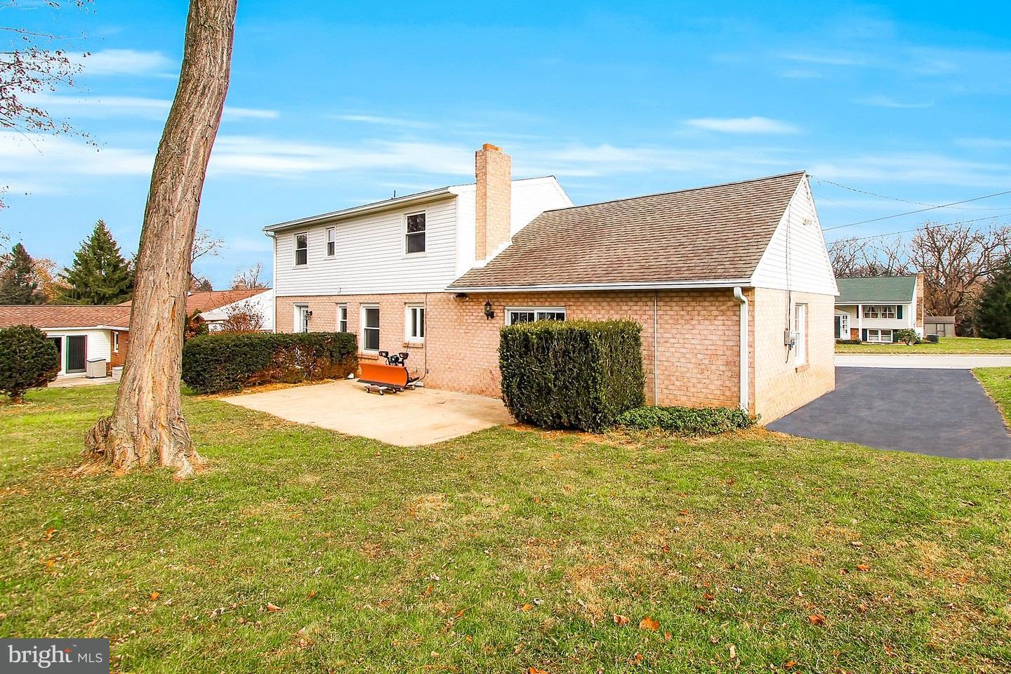 1840 Roxboro Road York, PA 17402 - Photo 24 of 28