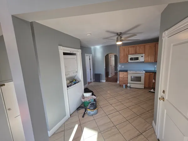 $3,200 | 14 Seagirt Avenue, Unit 2, Saugus, MA 01906