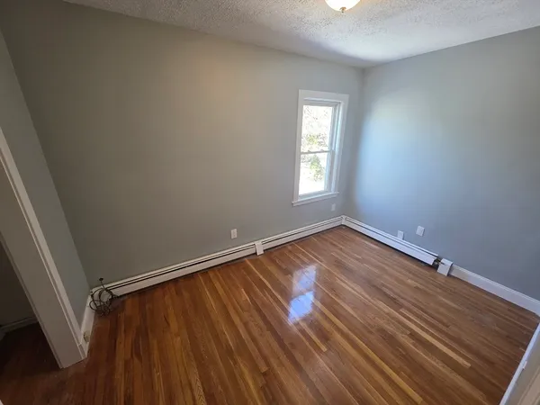 $3,200 | 14 Seagirt Avenue, Unit 2, Saugus, MA 01906