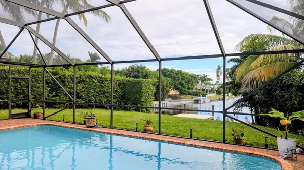$12,500 | Undisclosed Address, Lake Clarke Shores, FL 33406