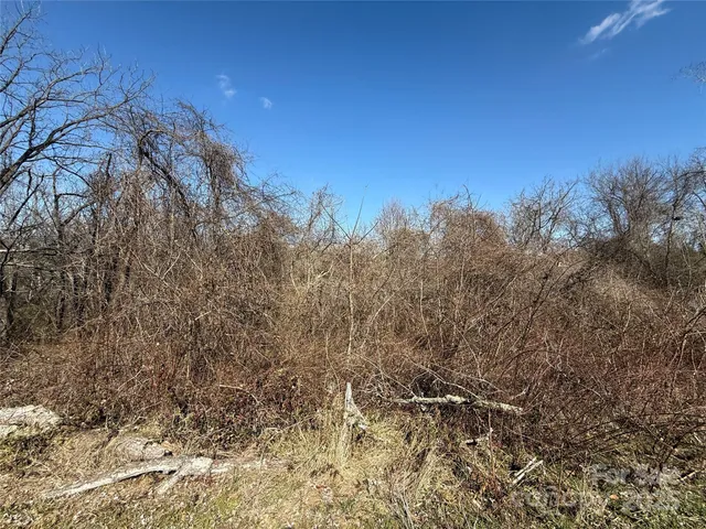 $32,500 | 296 19th Avenue Southwest, Hickory, NC 28602