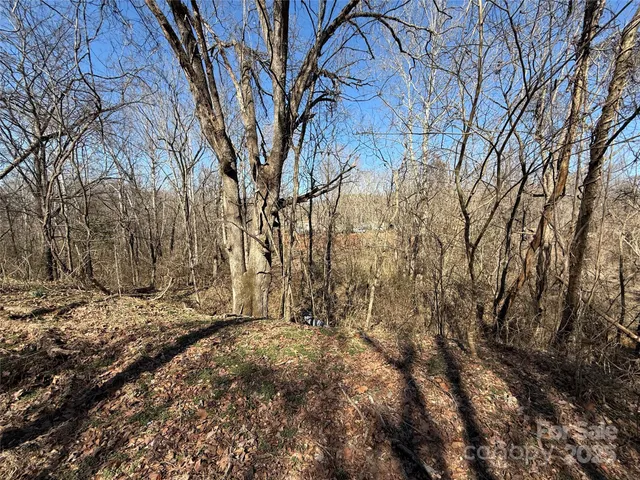 $32,500 | 296 19th Avenue Southwest, Hickory, NC 28602