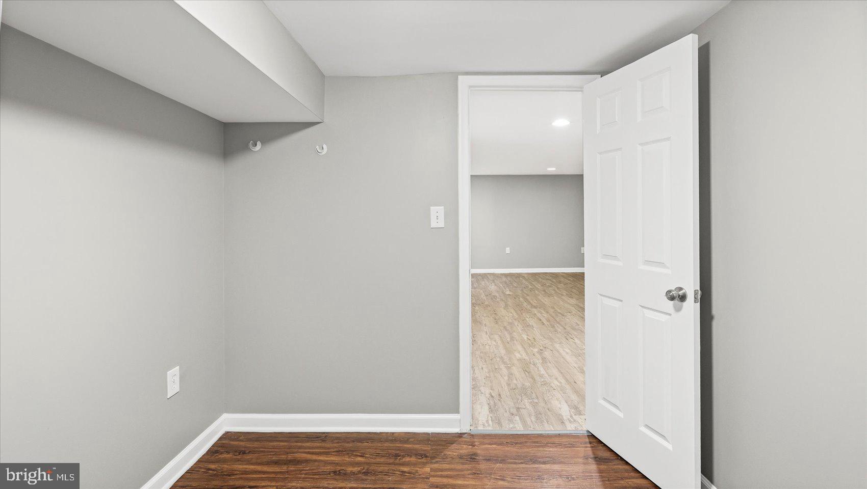 5454 Cedonia Avenue Baltimore, MD 21206 - Photo 18 of 36