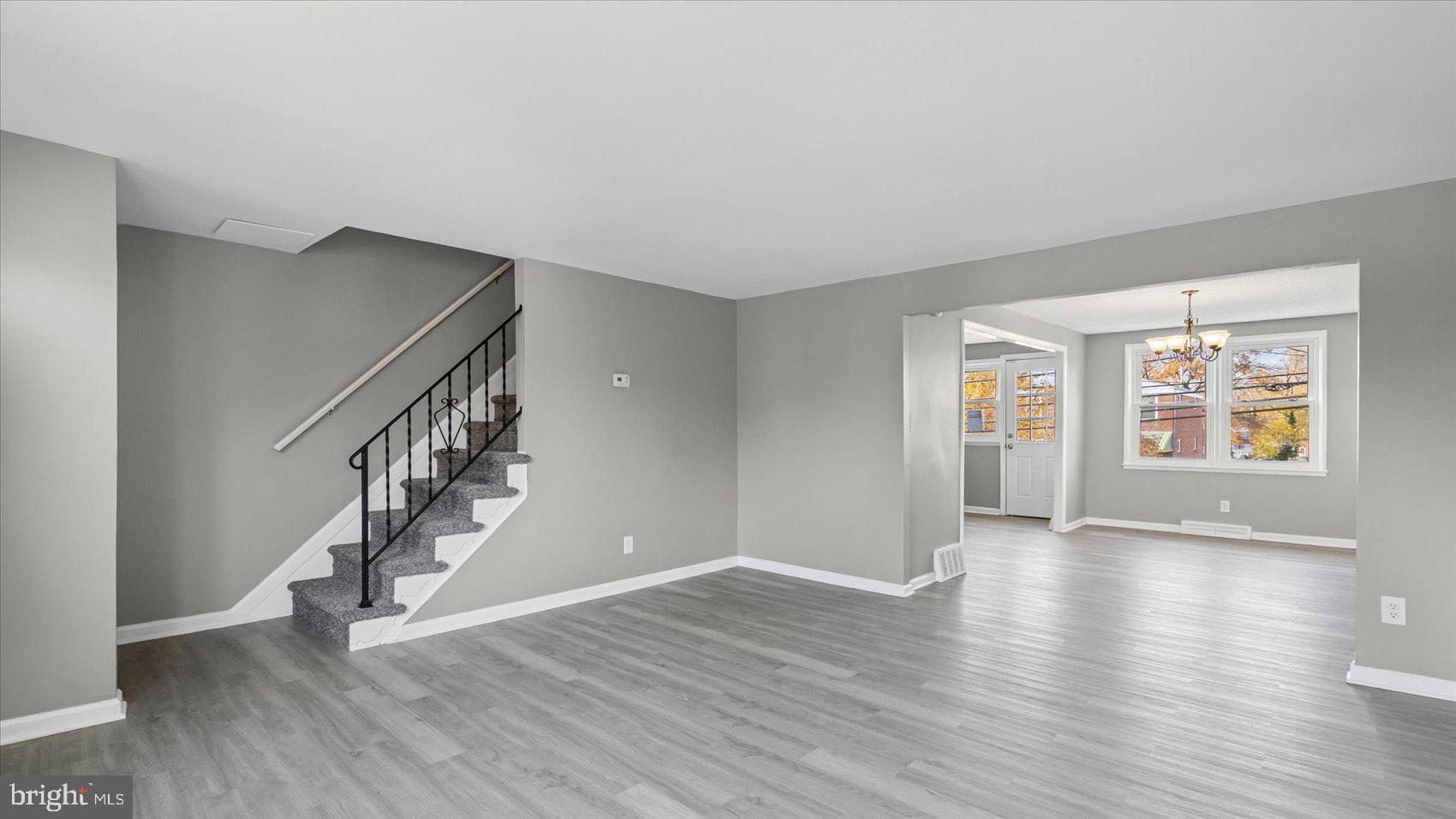 5454 Cedonia Avenue Baltimore, MD 21206 - Photo 5 of 36