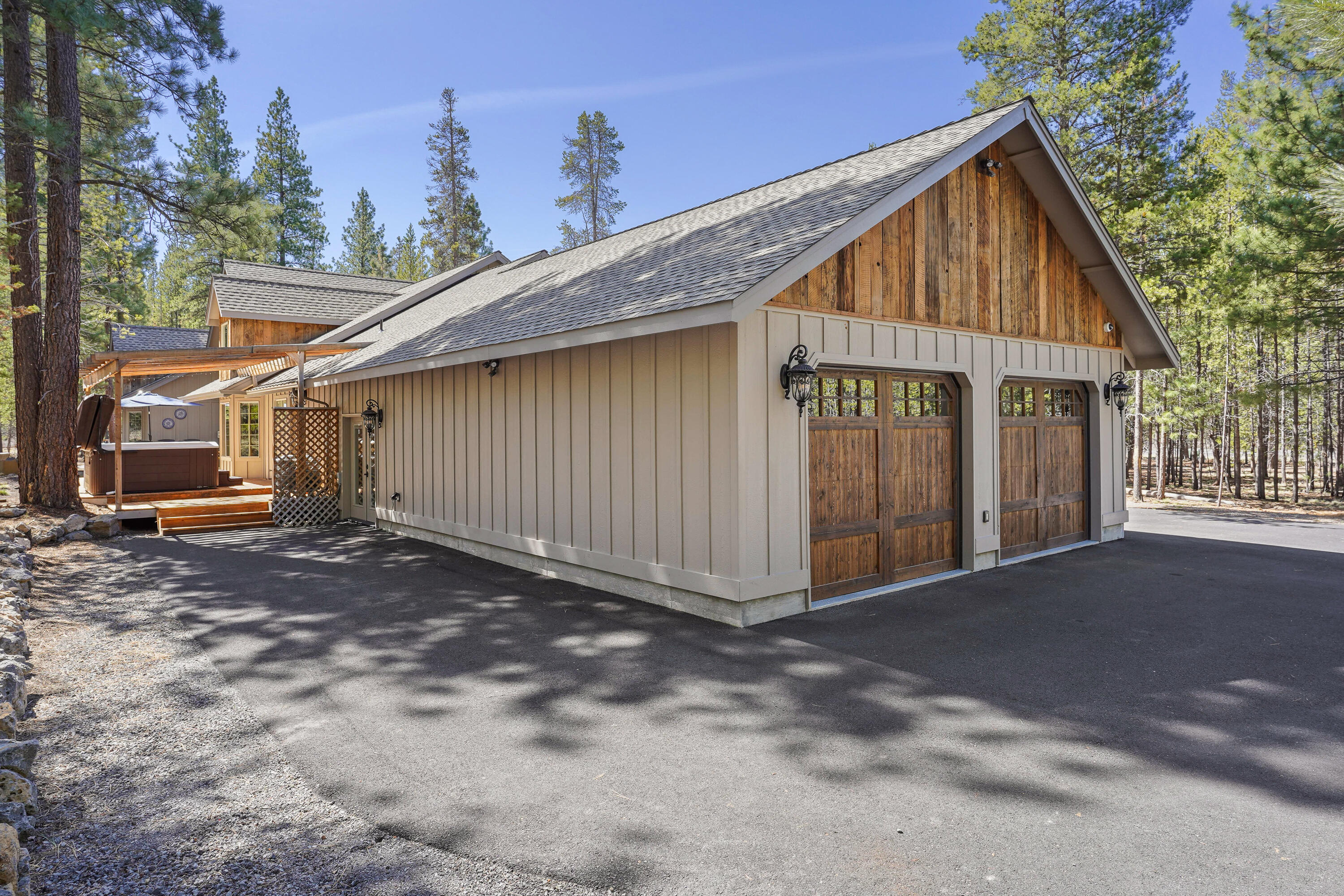 55420 Huntington Road Bend, OR 97707 - Photo 39 of 52 DSC00503