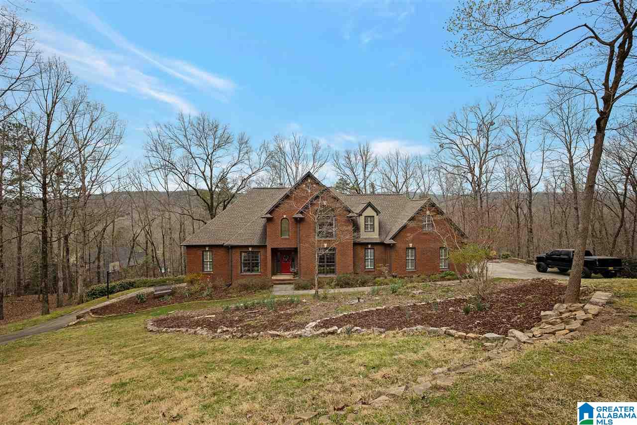 336 Kings Crest Lane Pelham, AL 35124 - Photo 2 of 47