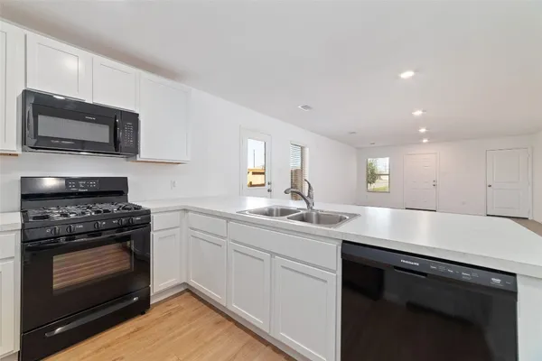 $1,900 | 7611 Cedar Birch Drive, Katy, TX 77493