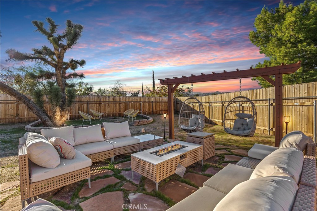 7914 Grand Yucca Valley, CA 92284 - Photo 4 of 48