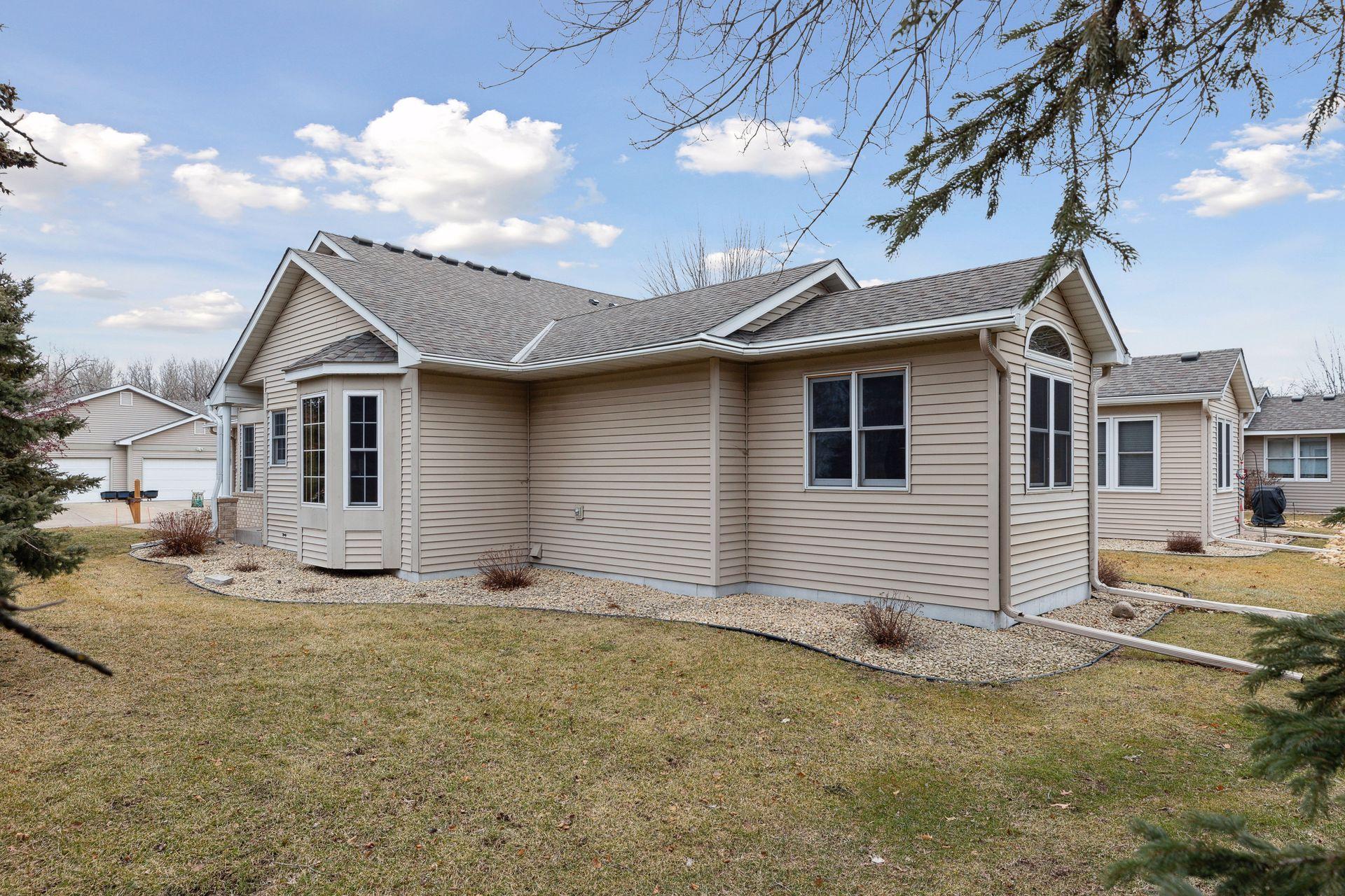 2124 Southwind Road Maplewood, MN 55109 - Photo 2 of 29 Gallery Image 2