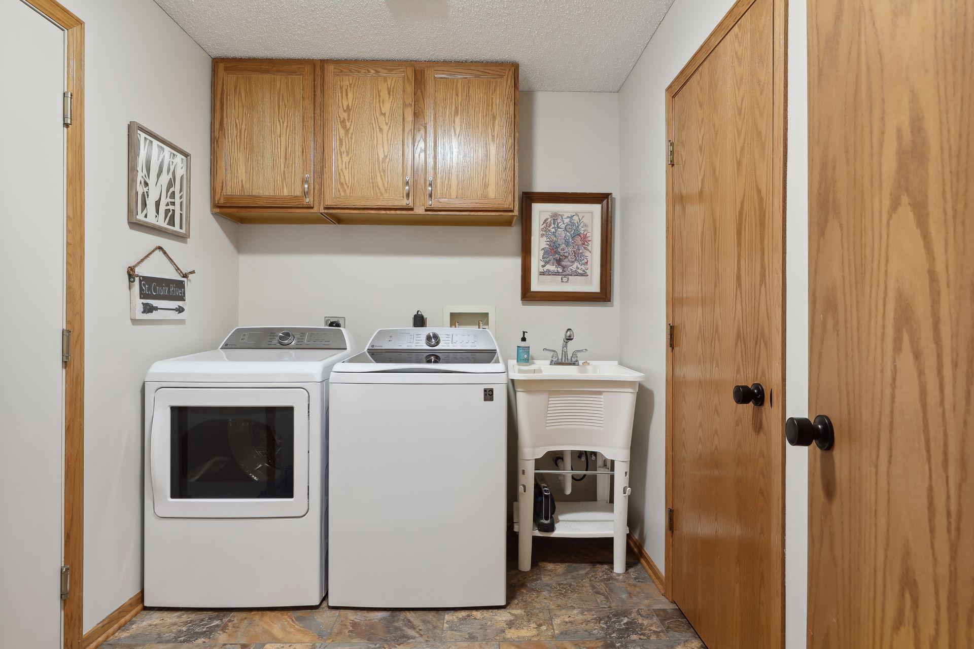 2124 Southwind Road Maplewood, MN 55109 - Photo 26 of 29 Gallery Image 26