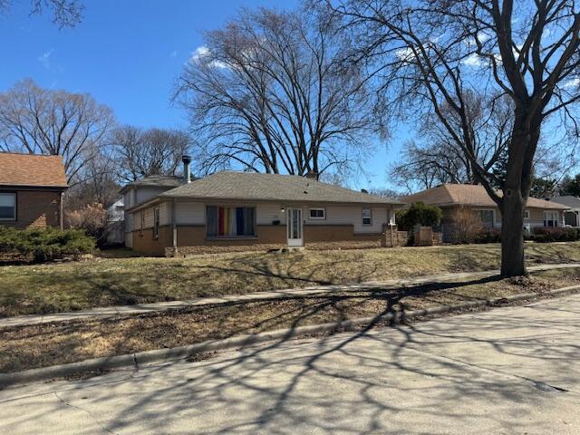 5750 North 75th Street Milwaukee, WI 53218 - Photo 2 of 3 IMG_1706