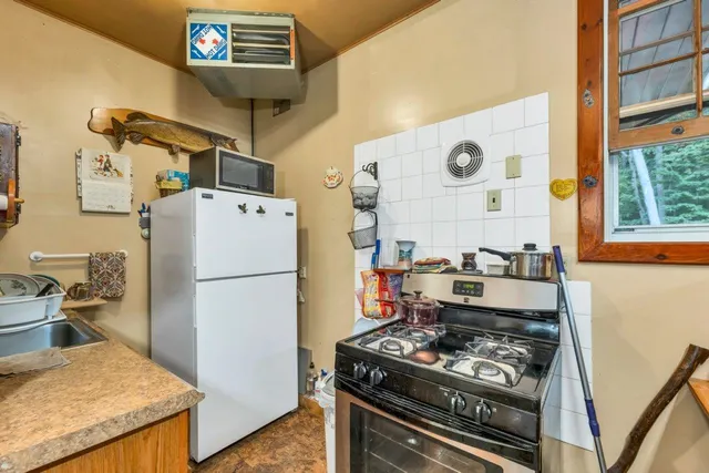 $399,000 | 2 Birchwood Road, Claremont, NH 03743