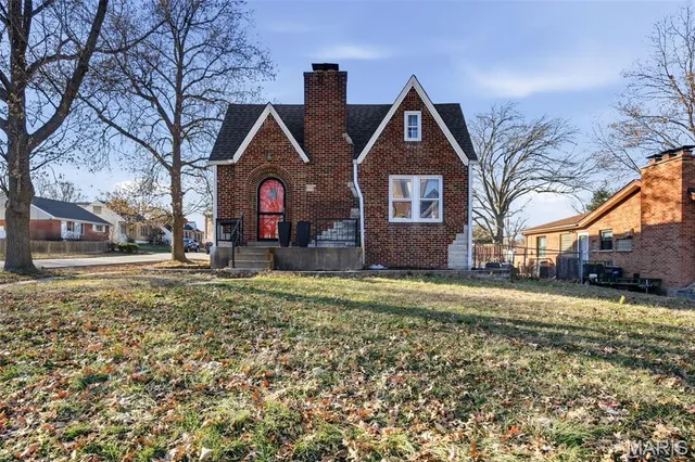 $349,900 | 8925 Eden Avenue, St. Louis, MO 63123
