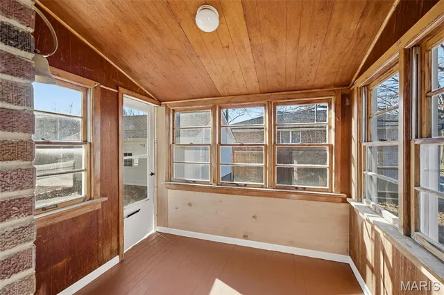 $349,900 | 8925 Eden Avenue, St. Louis, MO 63123