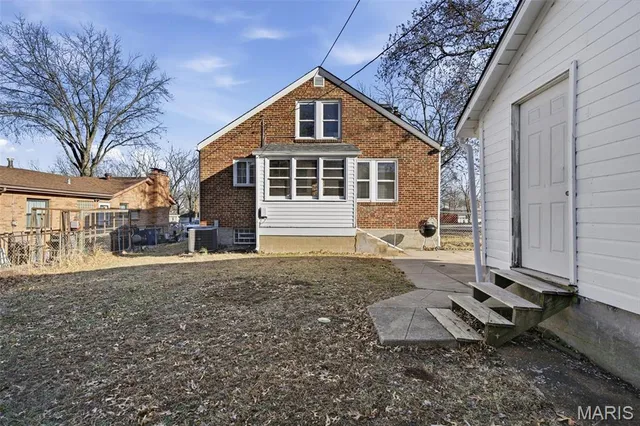 $349,900 | 8925 Eden Avenue, St. Louis, MO 63123