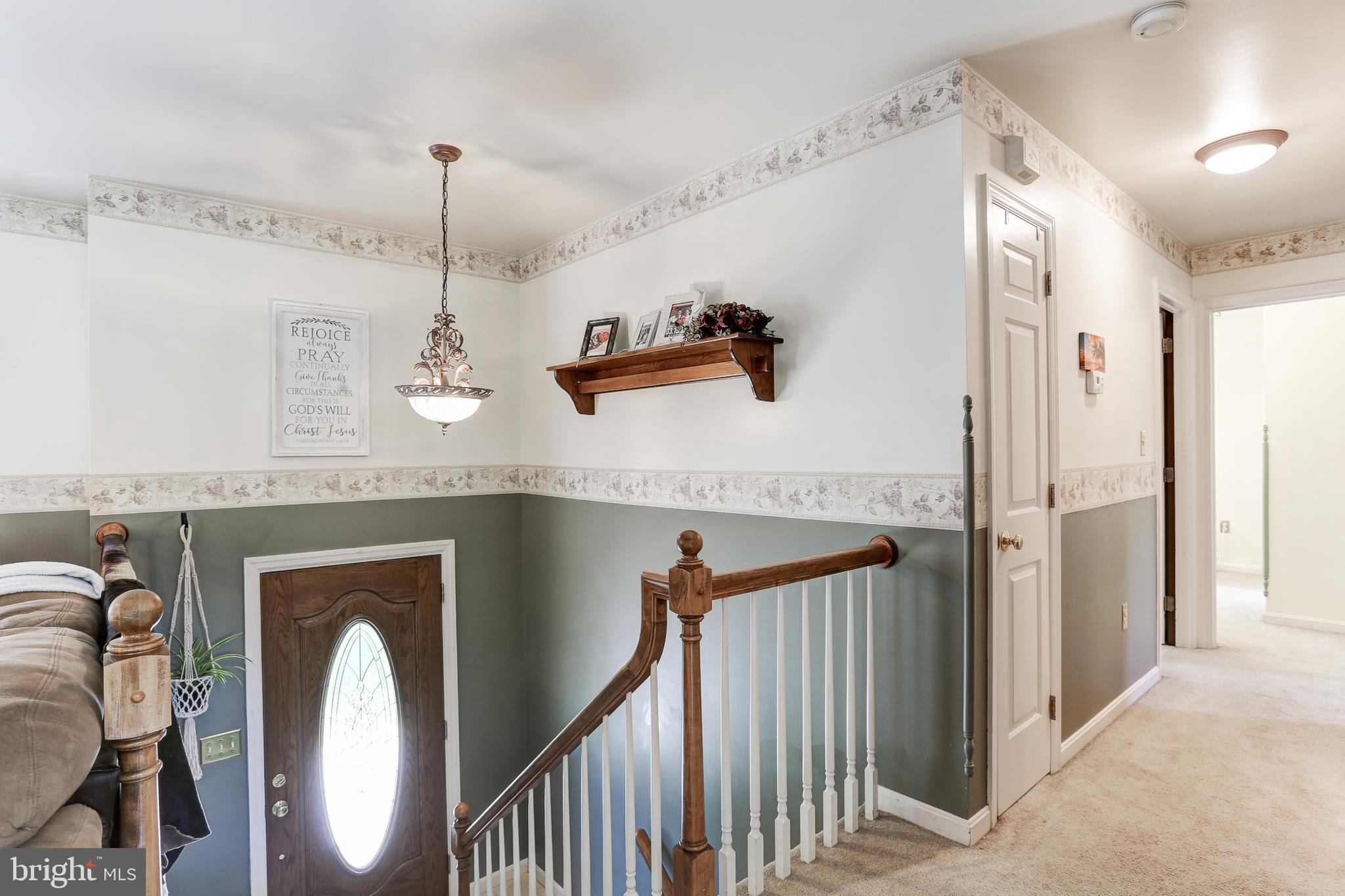 2135 River Road Bainbridge, PA 17502 - Photo 3 of 34 Foyer