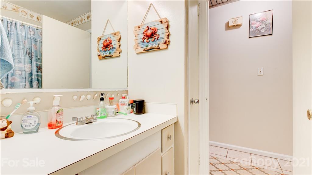 2323 Milton Road Charlotte, NC 28215 - Photo 14 of 18 Gallery Image 14