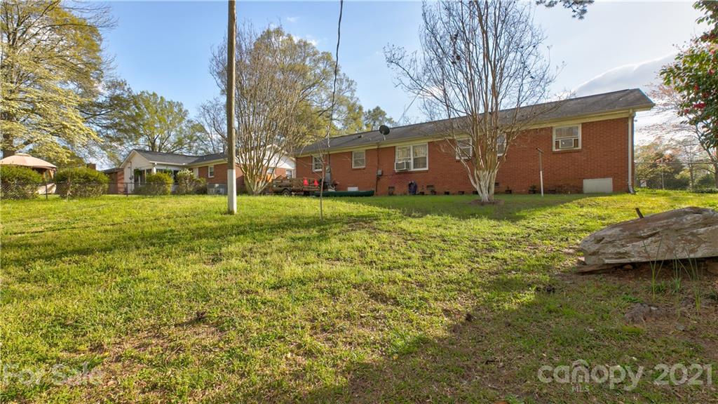 2323 Milton Road Charlotte, NC 28215 - Photo 16 of 18 Gallery Image 16