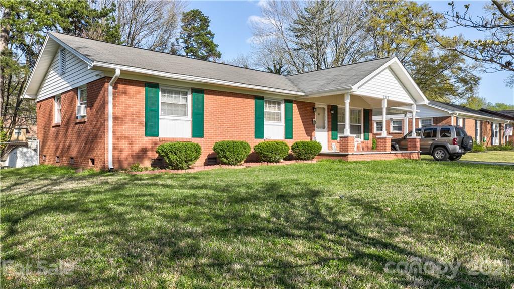2323 Milton Road Charlotte, NC 28215 - Photo 3 of 18 Gallery Image 3